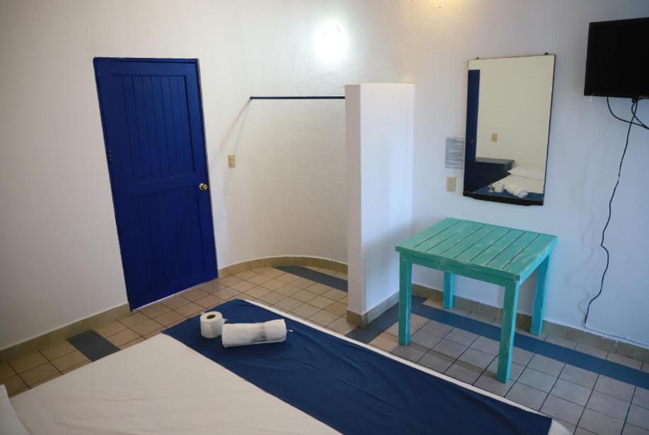 Hotel & Hostal Mayflower Puerto Escondido  Buitenkant foto