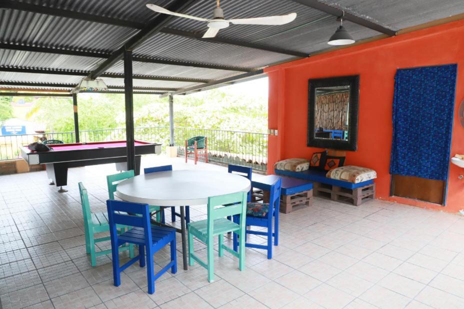 Hotel & Hostal Mayflower Puerto Escondido  Buitenkant foto
